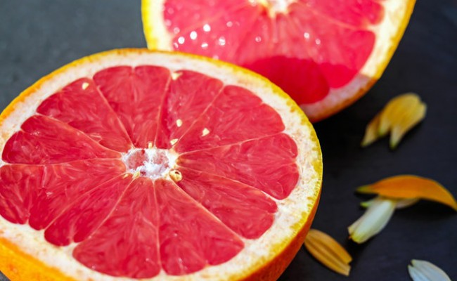 How does grapefruit juice help you lose weight?
